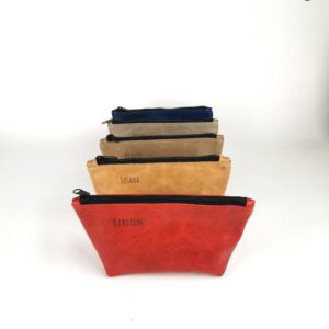 Kosmetiktasche personalisiert aus Naturleder in verschiedenen Farben